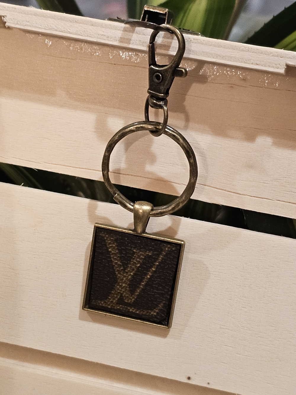 Louis Vuitton Piece In Pendant On Keychain/Bag Charm - Picture 5 of 6